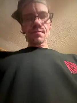 johnyupinya's cam snapshot