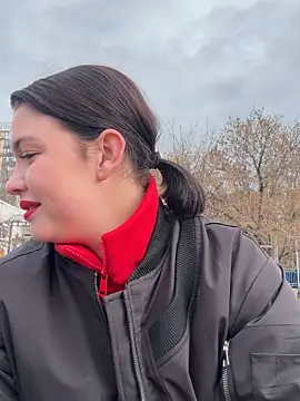 KikiWatson live sex cam