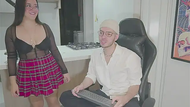 dan_and_daya live sex cam