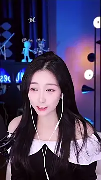 Singer-muzi's cam snapshot