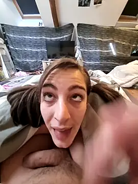 LoLa-69-X live sex cam