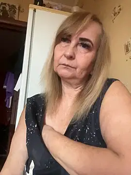 Irina2909@xh live sex cam