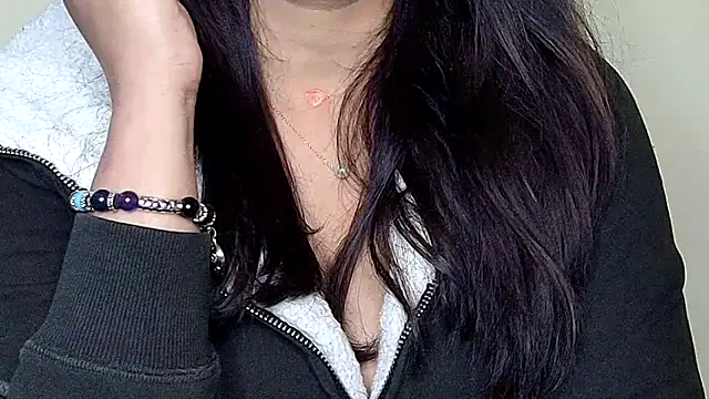 Naina_For_You's cam snapshot