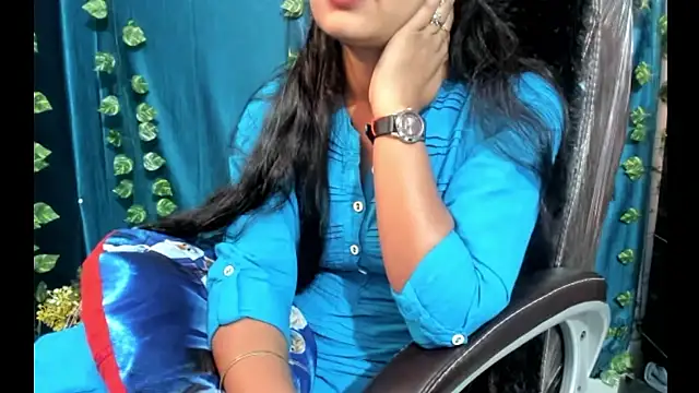 Forever_Love2025's cam snapshot