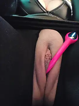 MILFBARBY live sex cam