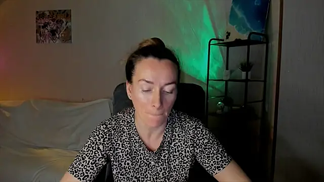 RebeccaMartinez live sex cam