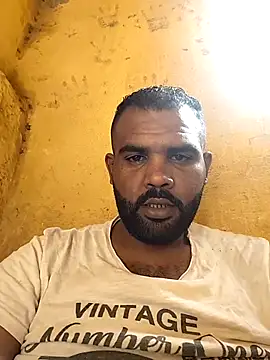 MOSLAHH live sex cam