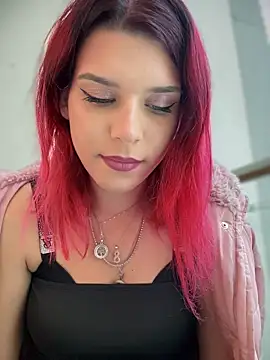 RiriRoseey live sex cam