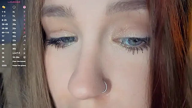 MaliaBourraine live sex cam