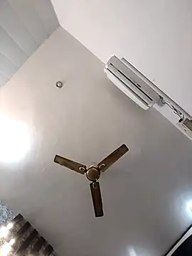 Cute-Janvi20 live sex cam