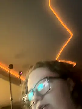 dismissedrose's cam snapshot