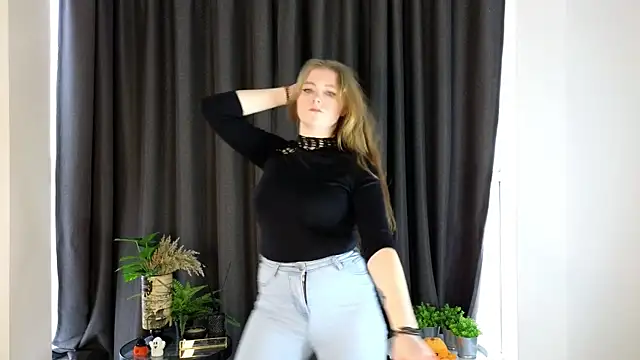 NightSaffron's cam snapshot