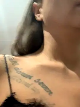 MiraMiss live sex cam