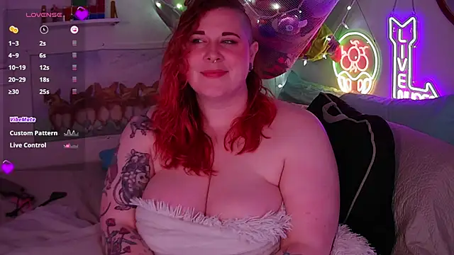 opalreigning's cam snapshot