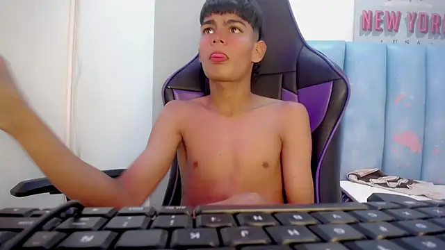 Lil_babyyy_ live sex cam