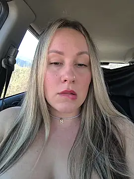 Mona_Plus live sex cam