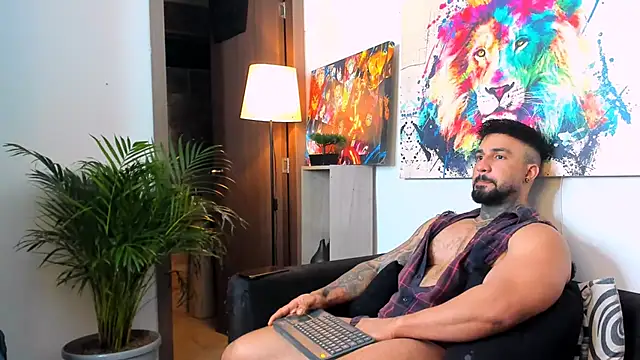 naugthy_dominant live sex cam