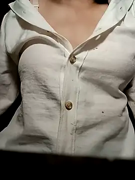 ChezyBaby's cam snapshot