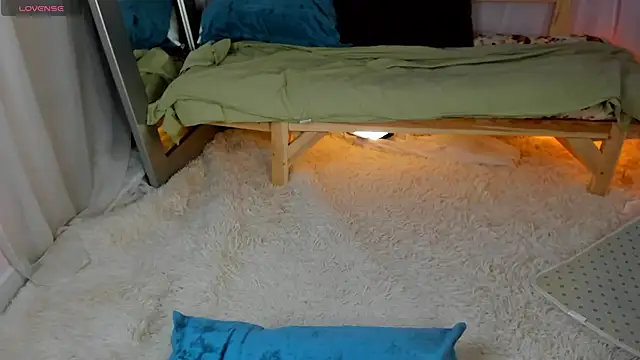 Elle_Ellise live sex cam