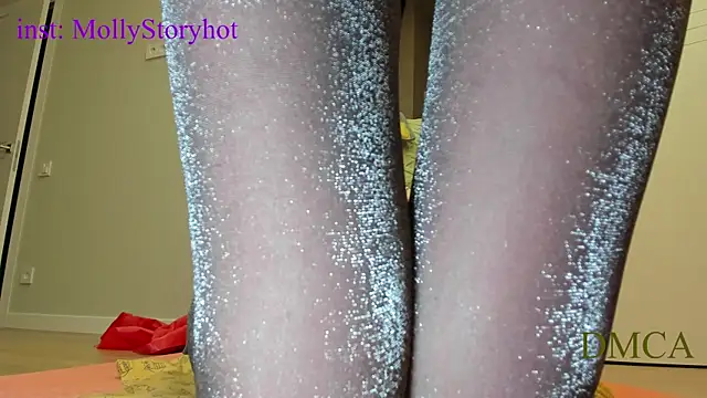 MollyStory's cam snapshot