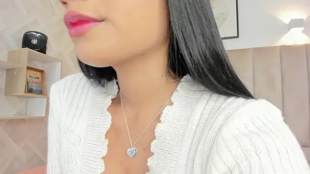 Anniie_Queen's cam snapshot