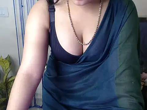 anika_bold's cam snapshot