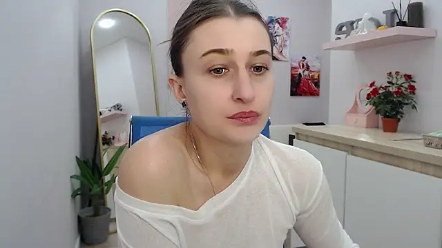 muriel_elvin's cam snapshot