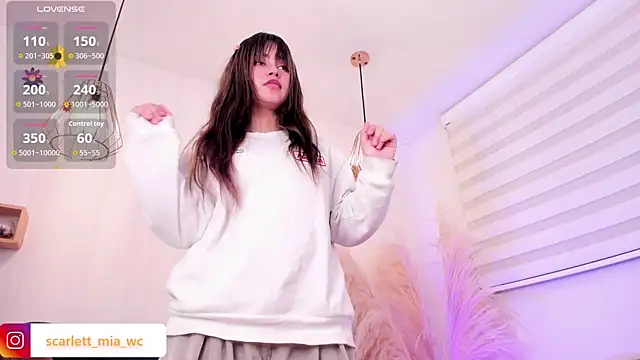 Scarlett_fox__'s cam snapshot