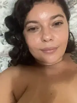 Mari_valda2's cam snapshot