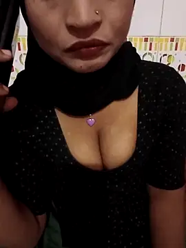 Itz_Mayra_'s cam snapshot