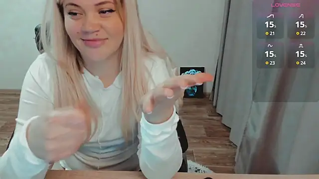 AllAboutLoveXx's cam snapshot