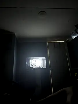 sexyhotstud12's cam snapshot