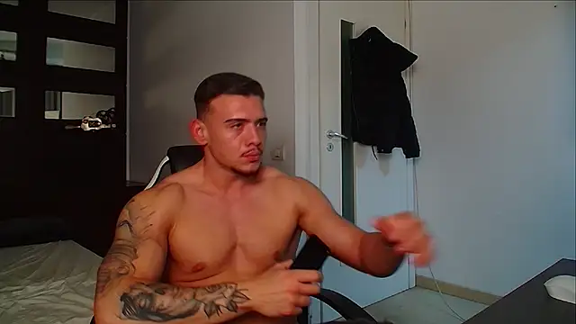 ElijahThorne's cam snapshot