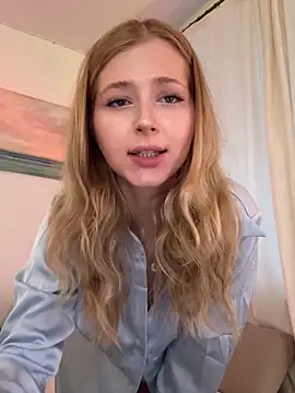 LunaRase's cam snapshot