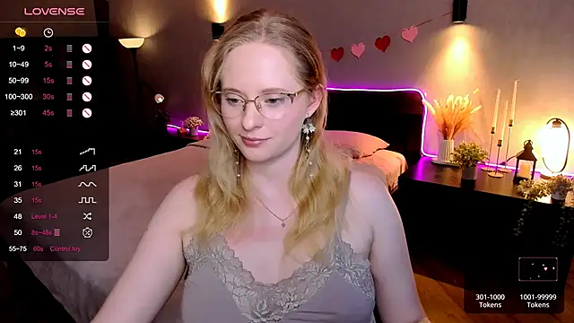 Aemilia_'s cam snapshot