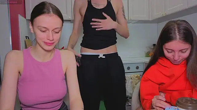 fcjuicy_pussy's cam snapshot