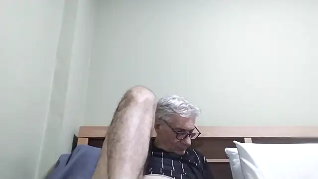 BIGUNCUTHARDCOCK's cam snapshot