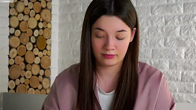 LowOncoming live sex cam