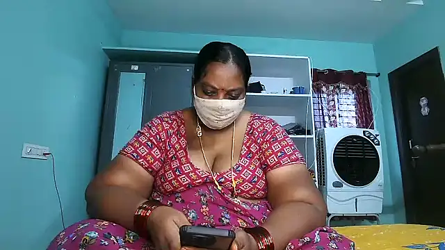 Honey__baby_'s cam snapshot