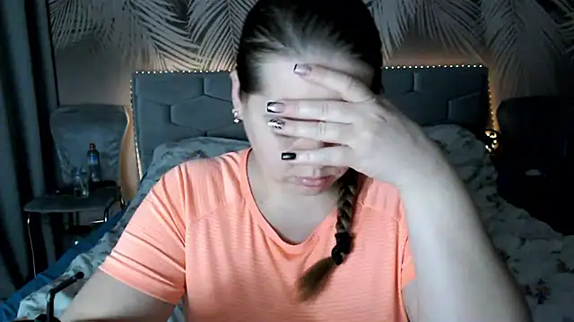 uliastar live sex cam