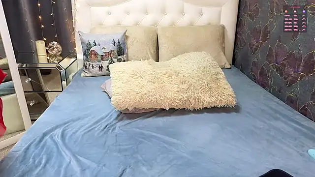 Lorabigass live sex cam