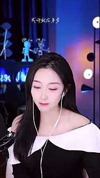 Singer-muzi live sex cam