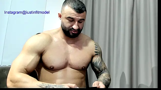 MuscleJohn live sex cam