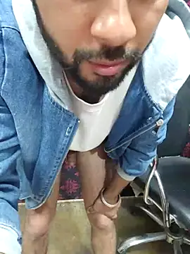 Cute_Lucky live sex cam