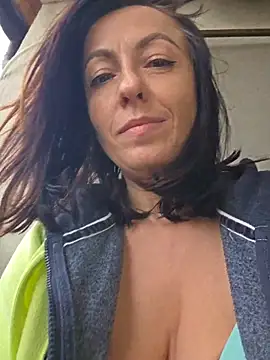 Risky_woman's cam snapshot