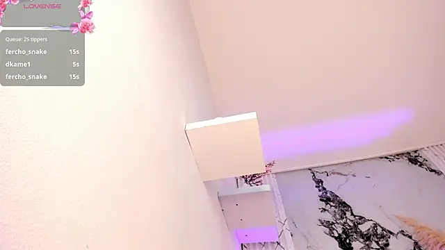 TyagoRoberts's cam snapshot