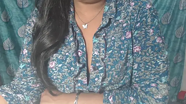 Sophia_your live sex cam