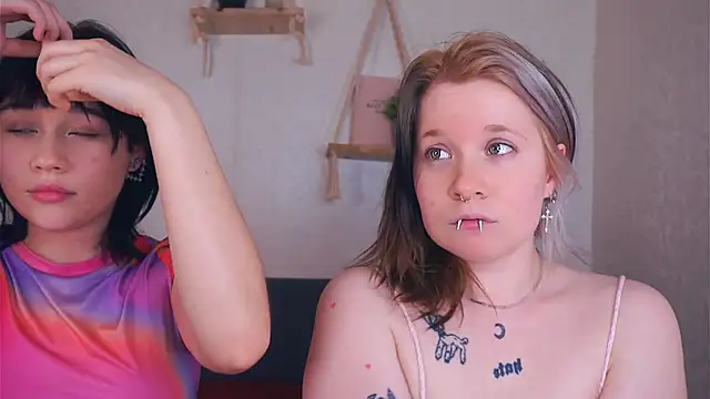 EviaVanveen live sex cam