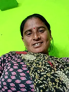 Quin_love143 live sex cam