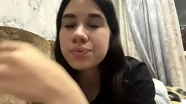 DebbiGoodknight live sex cam